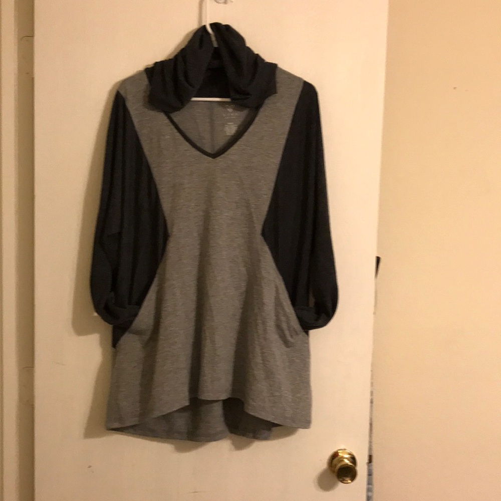 Gray and black hoodie